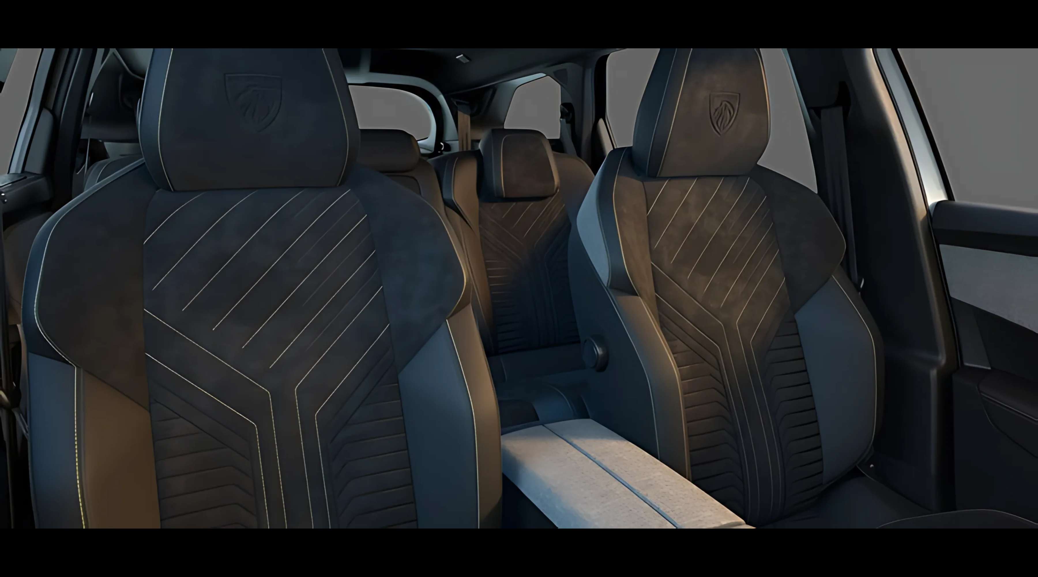 Vordersitze eines Peugeot 5008