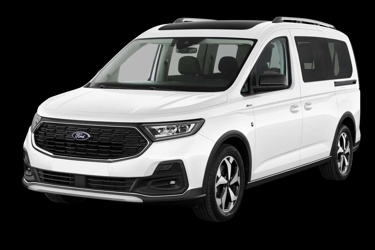 Schräge Frontansicht eines Ford Tourneo Connect, freigestellt