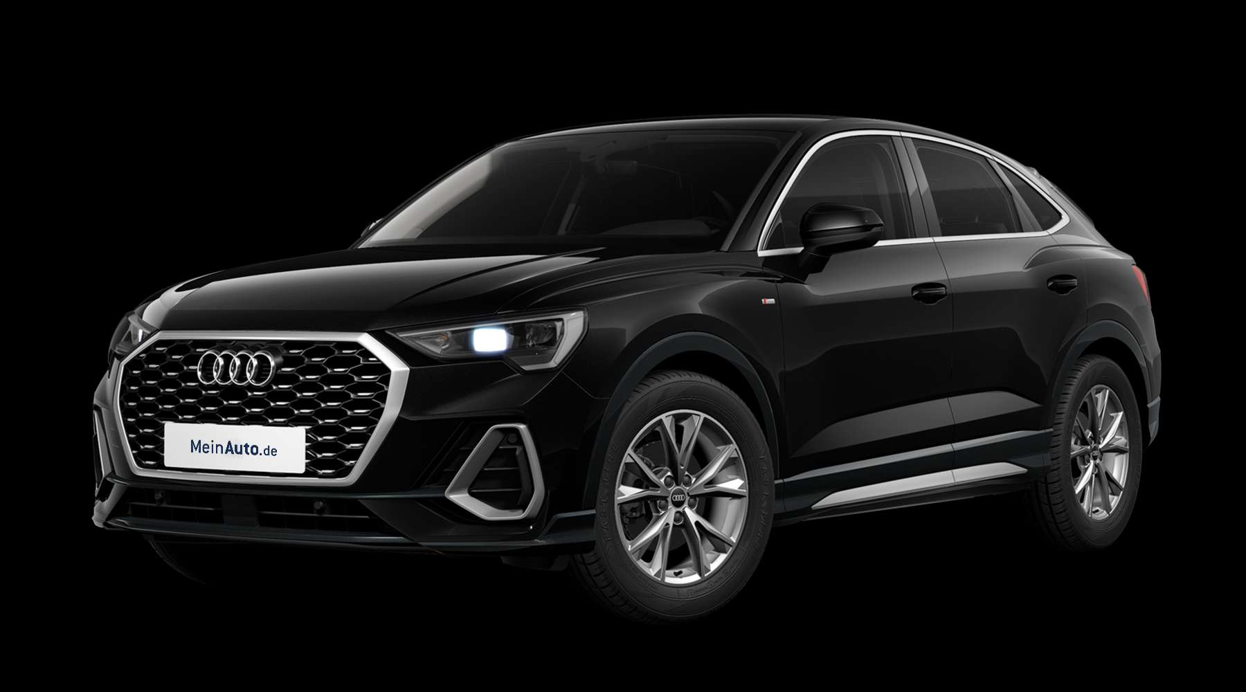 Schräge Frontansicht auf einen Audi Q3 Sportback, freigestellt