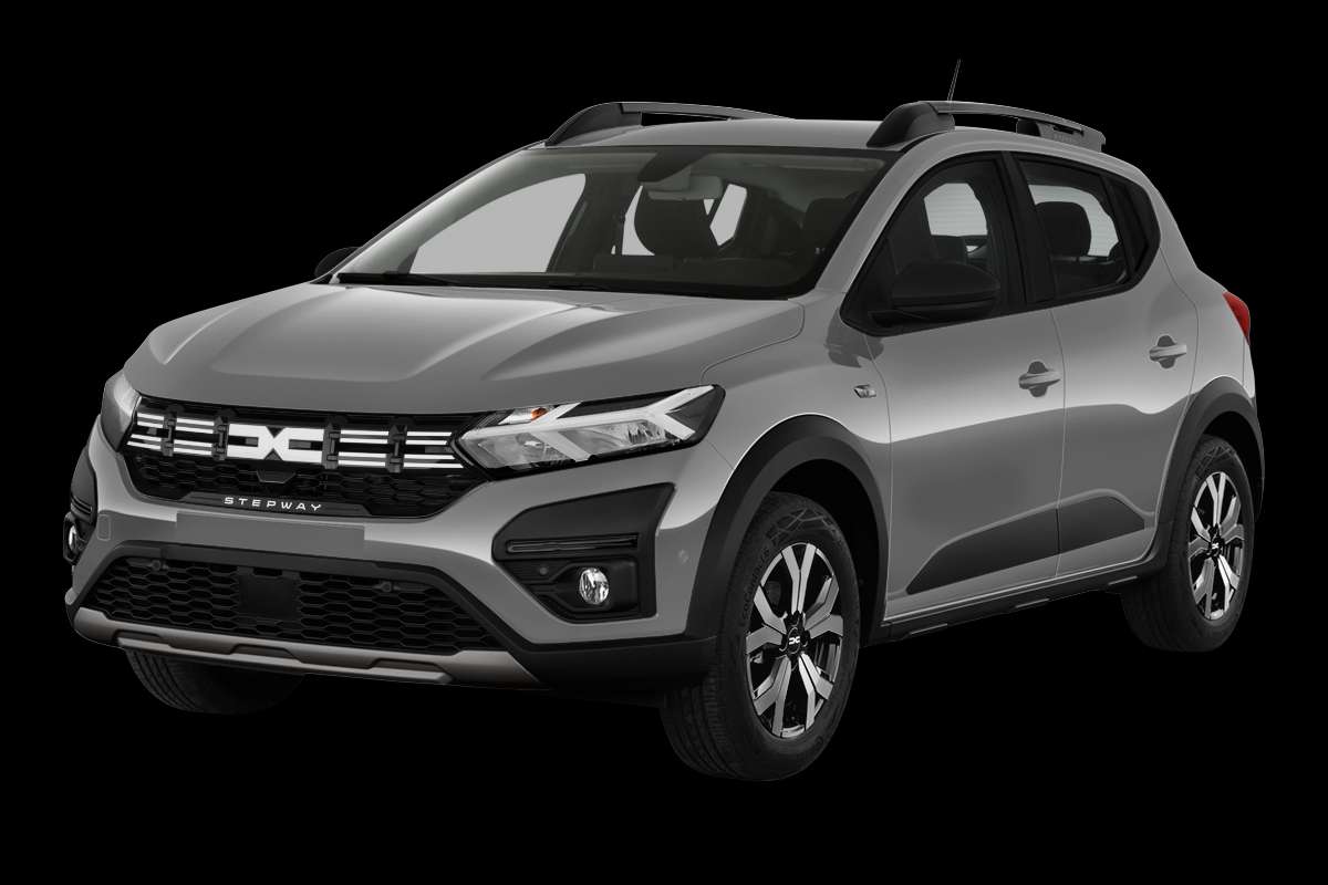 Schräge Frontansicht auf einen Dacia Sandero, freigestellt