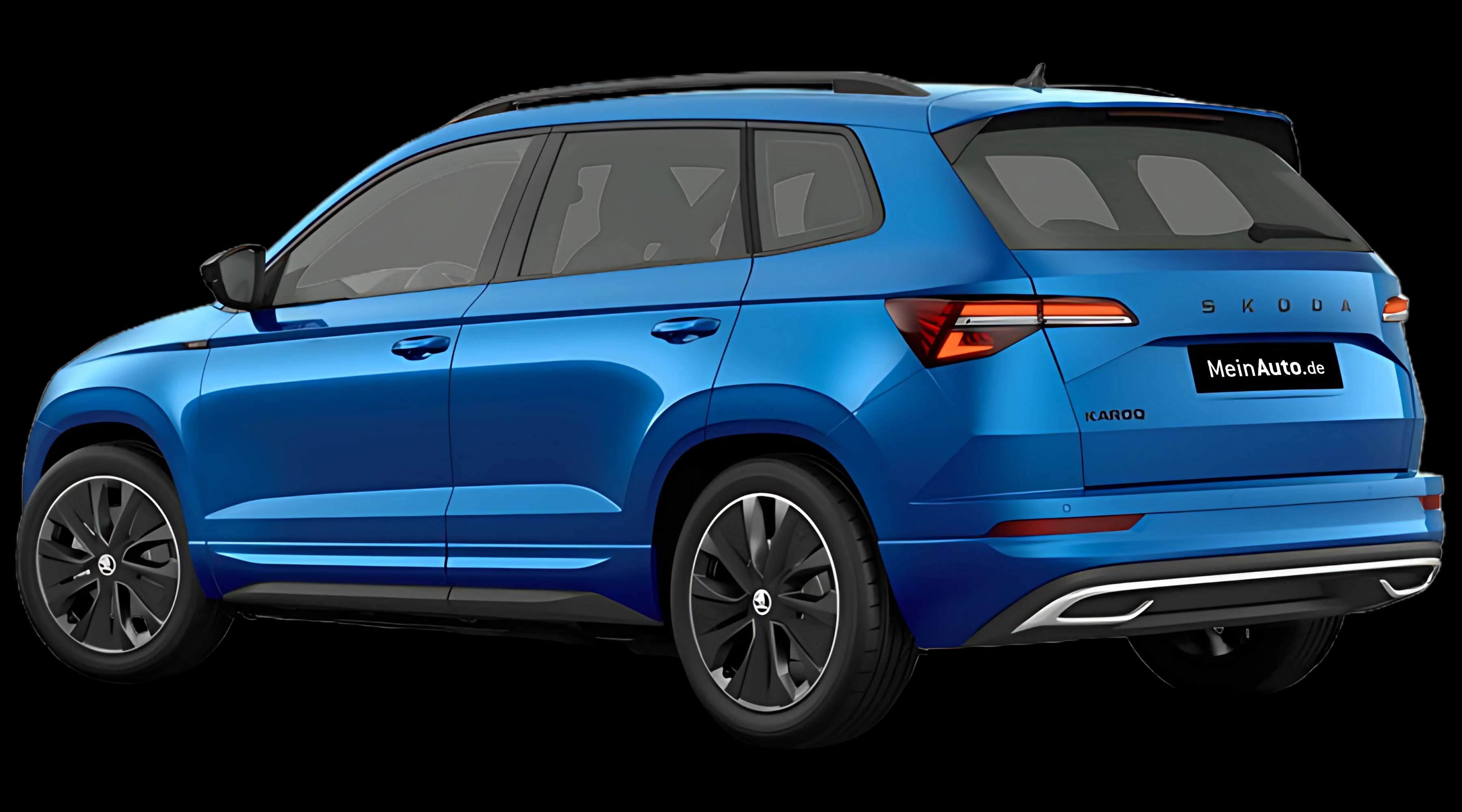 Schräge Heckansicht eines Skoda Karoq, freigestellt