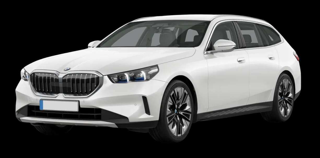 Schräge Frontansicht auf einen BMW 5er-Reihe, freigestellt