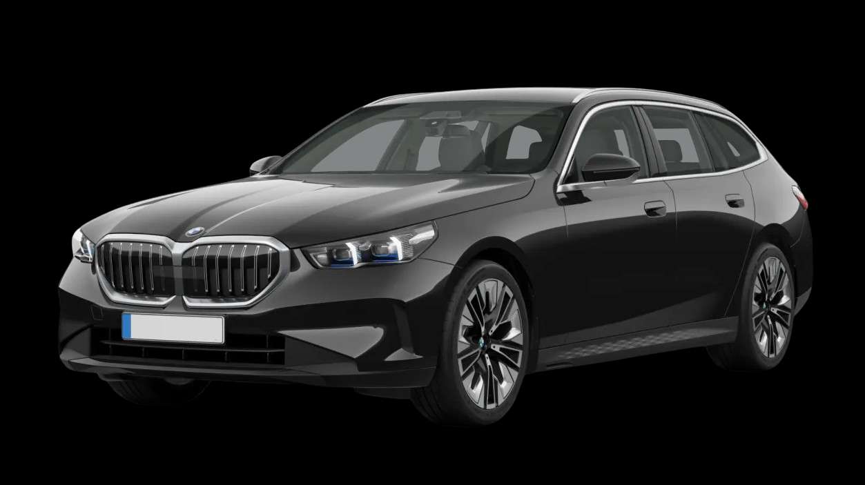 Schräge Frontansicht auf einen BMW 5er-Reihe, freigestellt