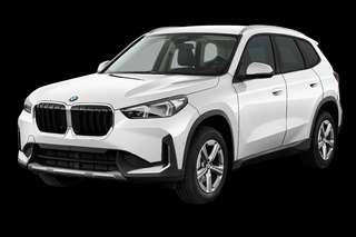 Schräge Frontansicht auf einen BMW X1 , freigestellt