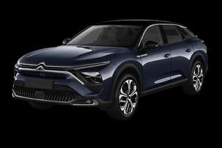 Schräge Frontansicht auf einen Citroën C5 X PLUS, freigestellt