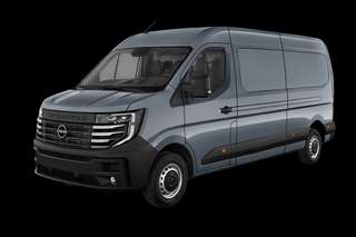 Schräge Frontansicht auf einen Nissan Interstar Acenta, freigestellt