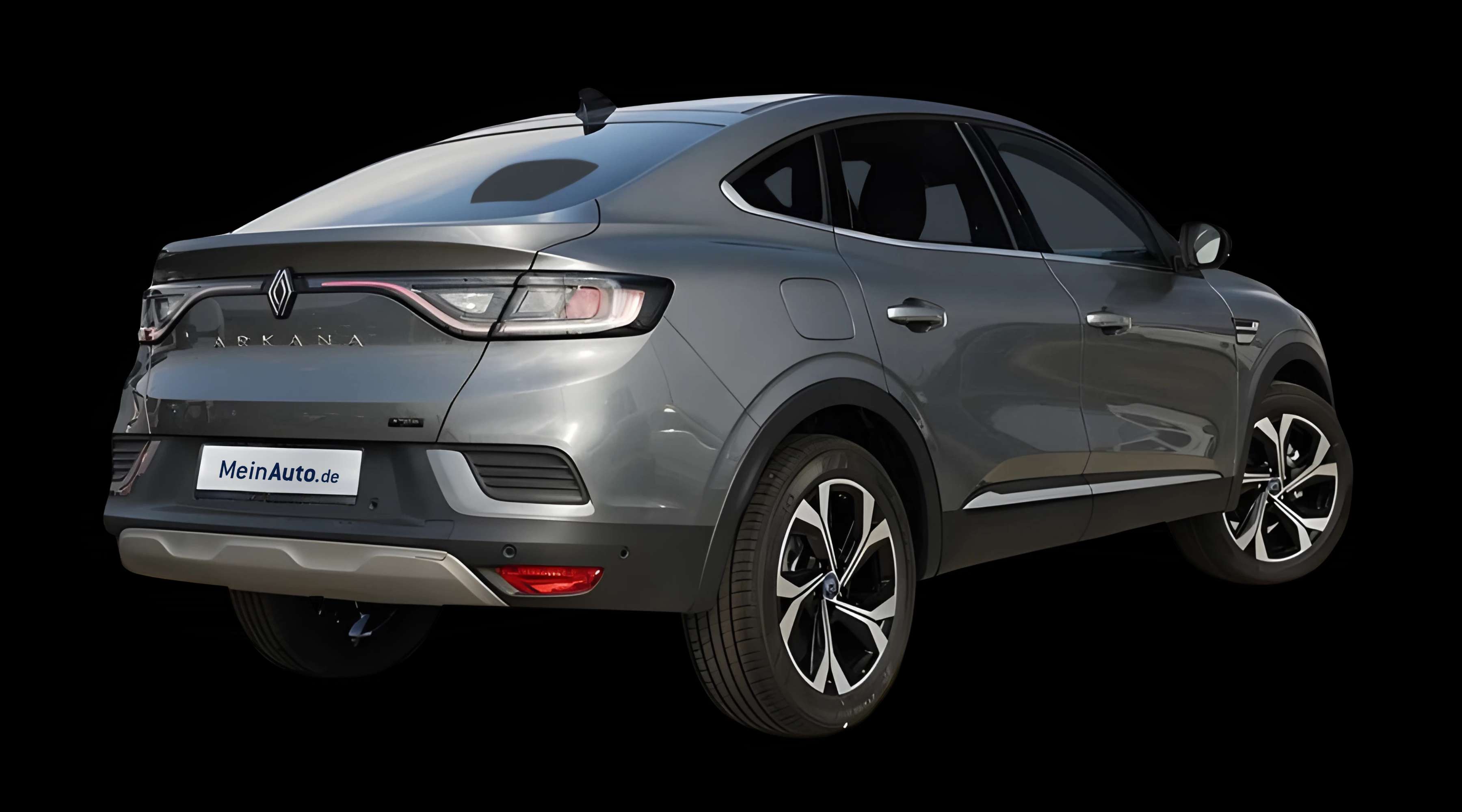 Schräge Heckansicht eines Renault Arkana, freigestellt