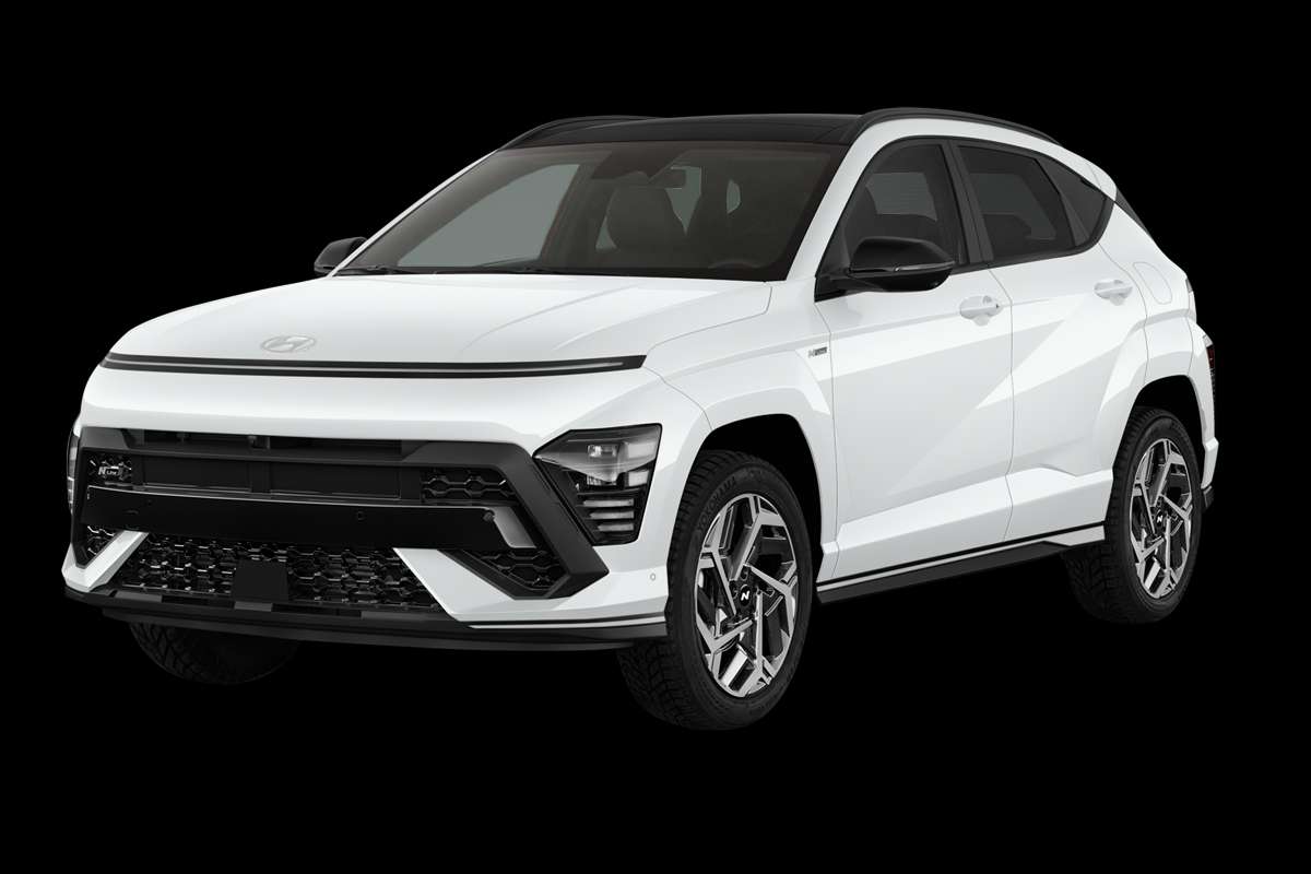 Schräge Frontansicht eines Hyundai Kona, freigestellt