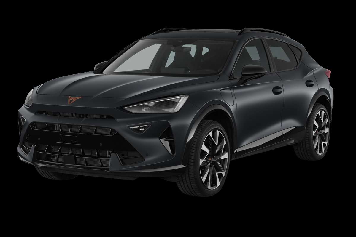 Schräge Frontansicht eines CUPRA Formentor, freigestellt