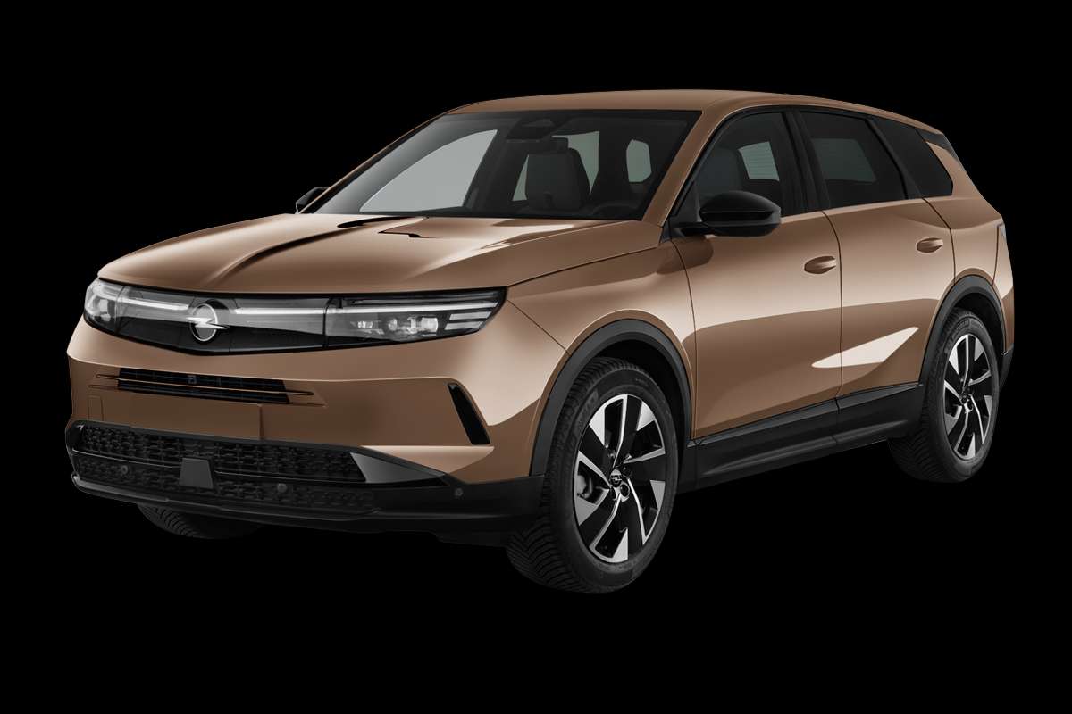 Schräge Frontansicht eines Opel Grandland, freigestellt