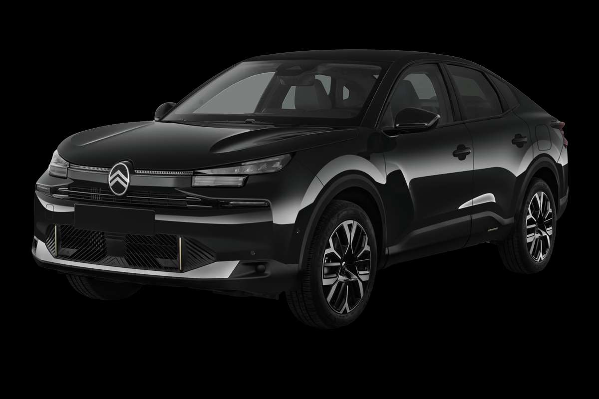 Schräge Frontansicht eines Citroën C4 X, freigestellt