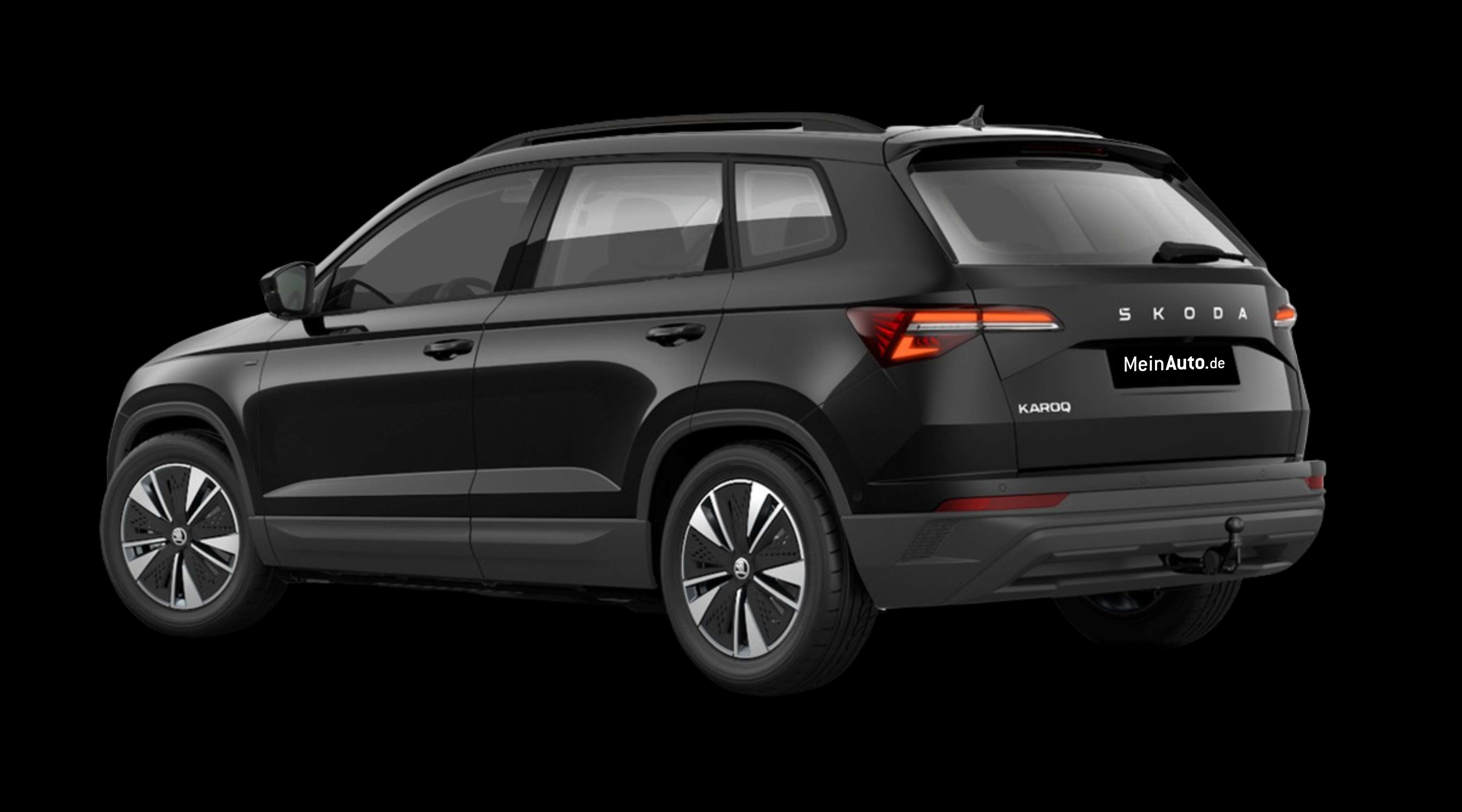 Schräge Heckansicht eines Skoda Karoq, freigestellt