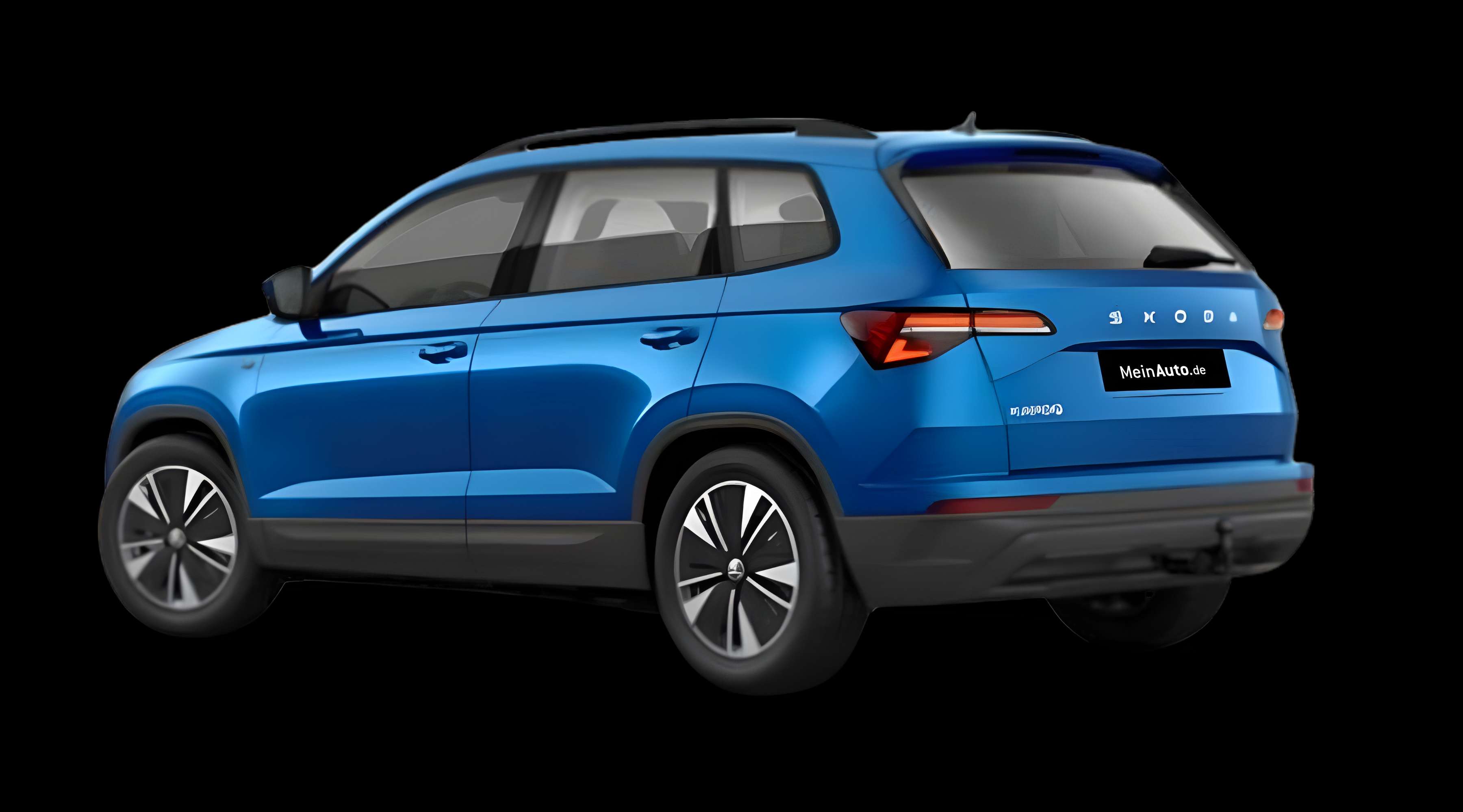 Schräge Heckansicht eines Skoda Karoq, freigestellt