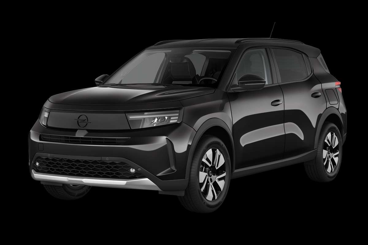 Schräge Frontansicht eines Opel Frontera, freigestellt