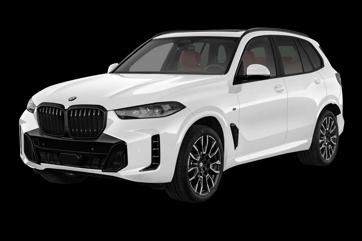 Schräge Frontansicht eines BMW X5, freigestellt