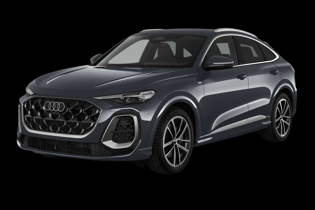 Schräge Frontansicht eines Audi Q5 Sportback, freigestellt