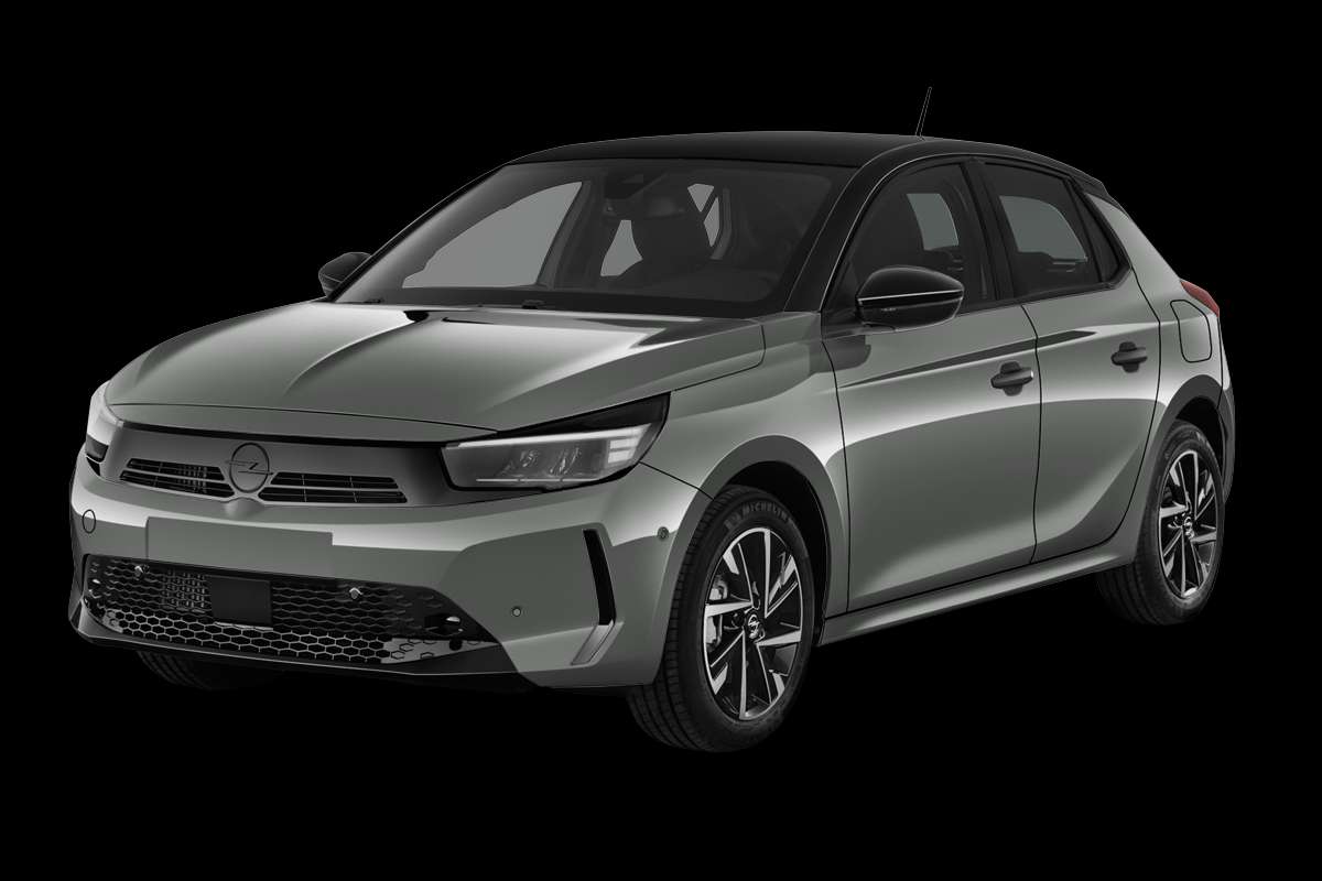 Schräge Frontansicht eines Opel Corsa, freigestellt