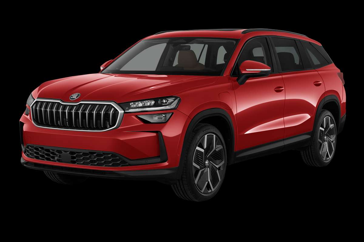 Schräge Frontansicht eines Skoda Kodiaq, freigestellt