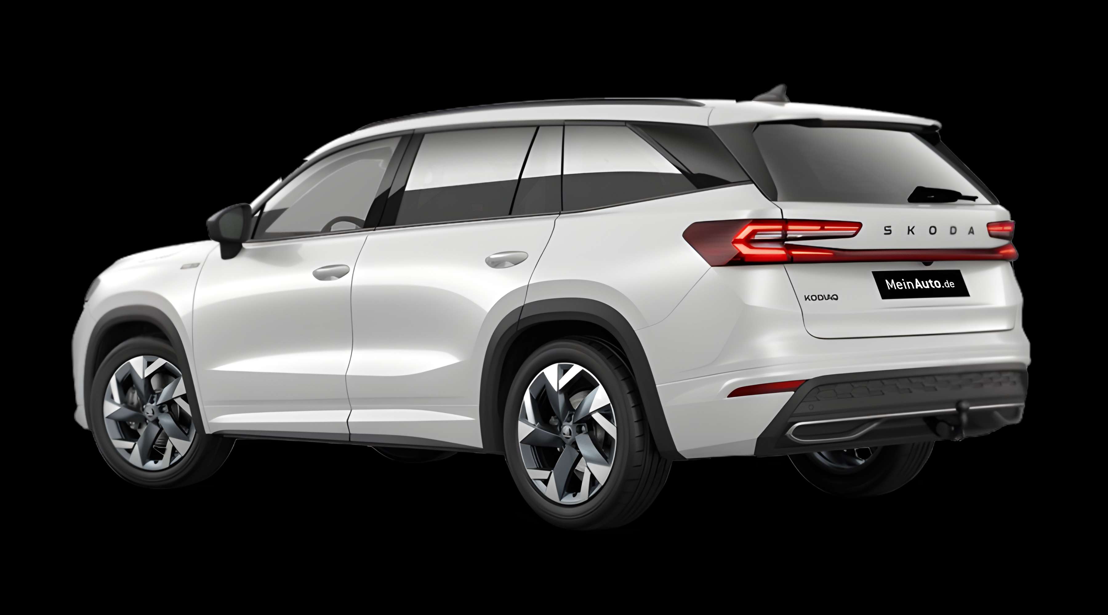 Schräge Heckansicht eines Skoda Kodiaq, freigestellt