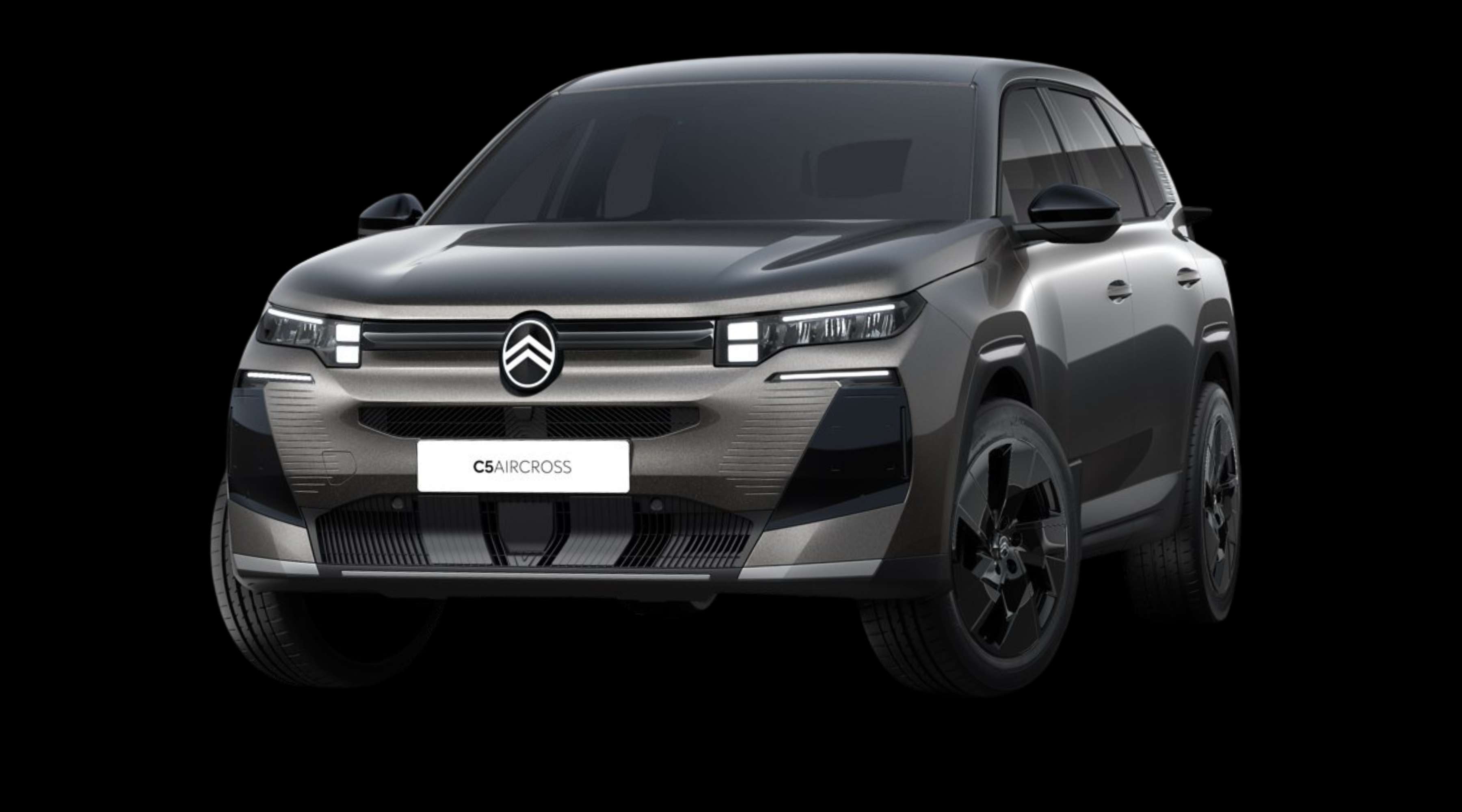 Schräge Frontansicht eines Citroën C5 Aircross, freigestellt