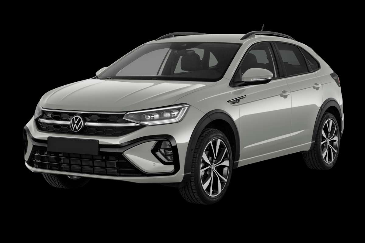 Schräge Frontansicht eines Volkswagen Taigo, freigestellt