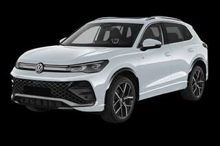 Schräge Frontansicht auf einen Volkswagen Tiguan Life, freigestellt