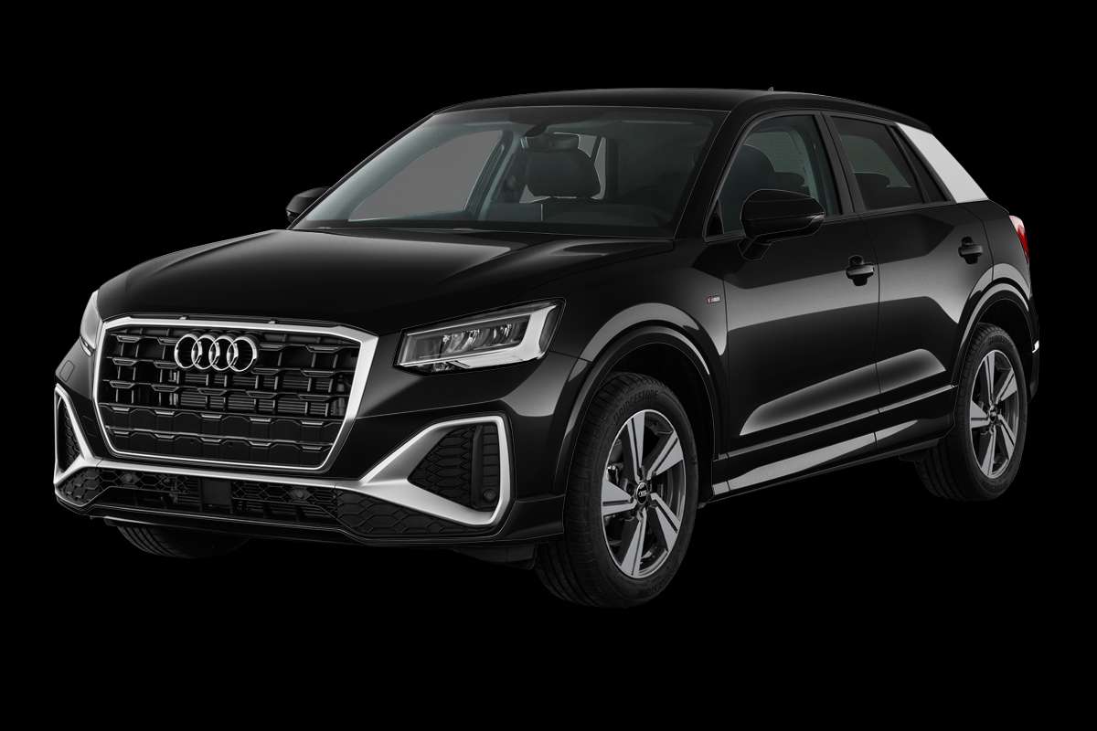 Schräge Frontansicht eines Audi Q2, freigestellt