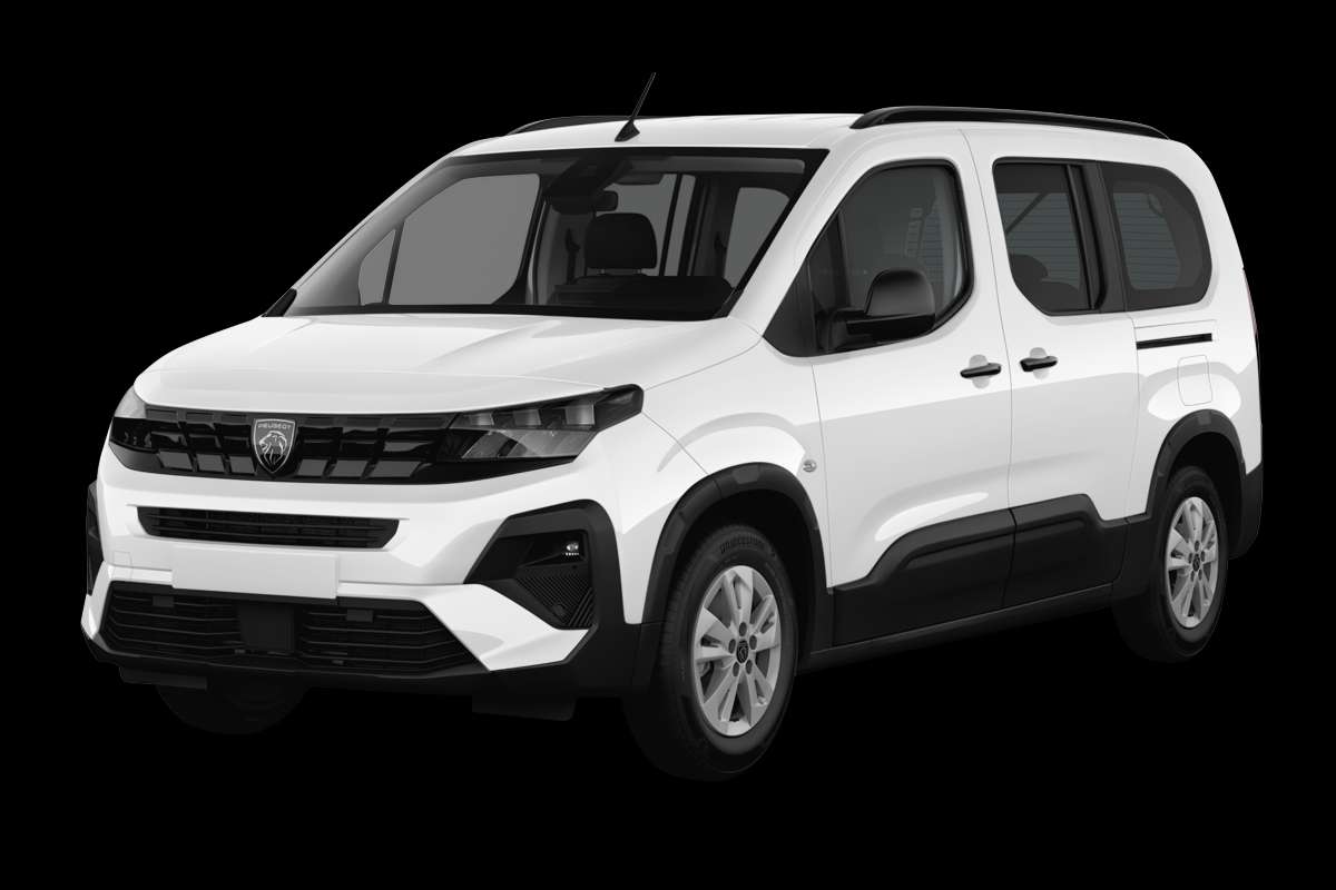 Schräge Frontansicht eines Peugeot e-Rifter, freigestellt