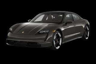 Schräge Frontansicht auf einen Porsche Taycan Turbo S, freigestellt