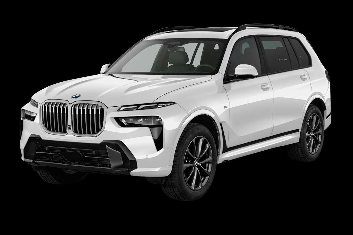 Schräge Frontansicht eines BMW X7, freigestellt
