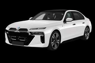 Schräge Frontansicht auf einen BMW i7 , freigestellt