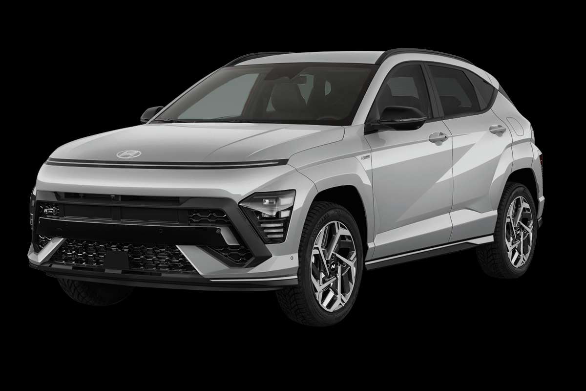 Schräge Frontansicht eines Hyundai Kona, freigestellt