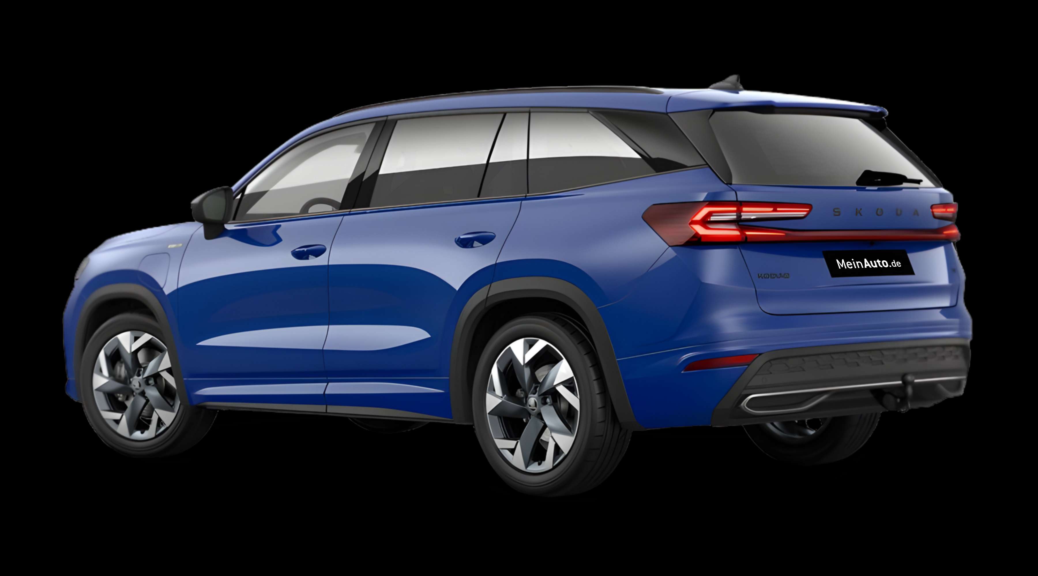 Schräge Heckansicht eines Skoda Kodiaq, freigestellt
