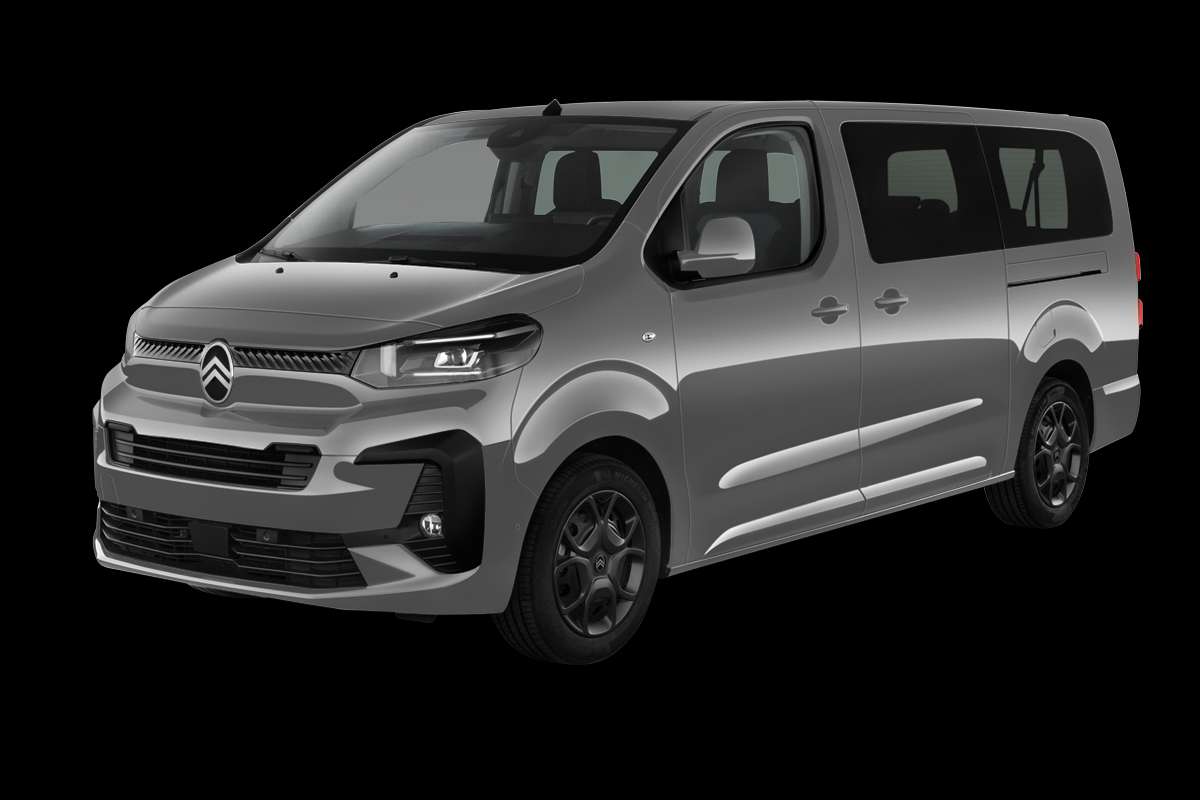 Schräge Frontansicht eines Citroën SpaceTourer, freigestellt