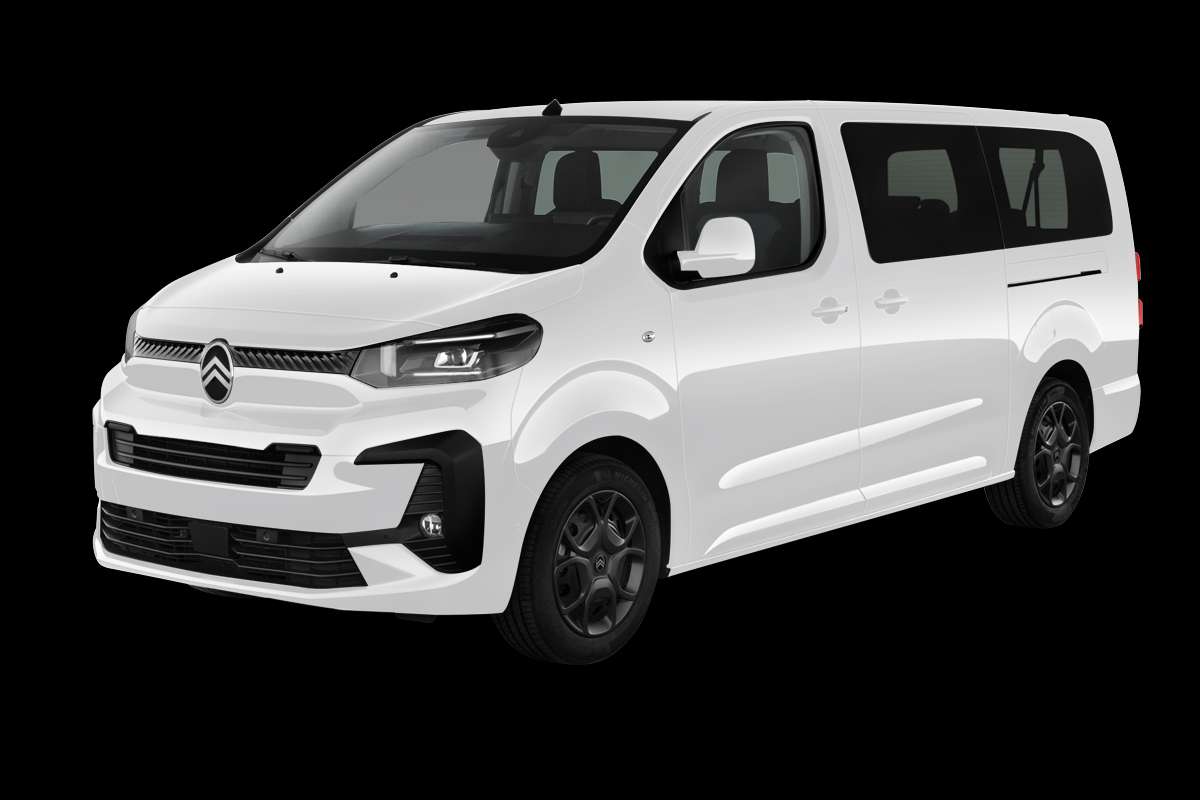 Schräge Frontansicht eines Citroën SpaceTourer, freigestellt