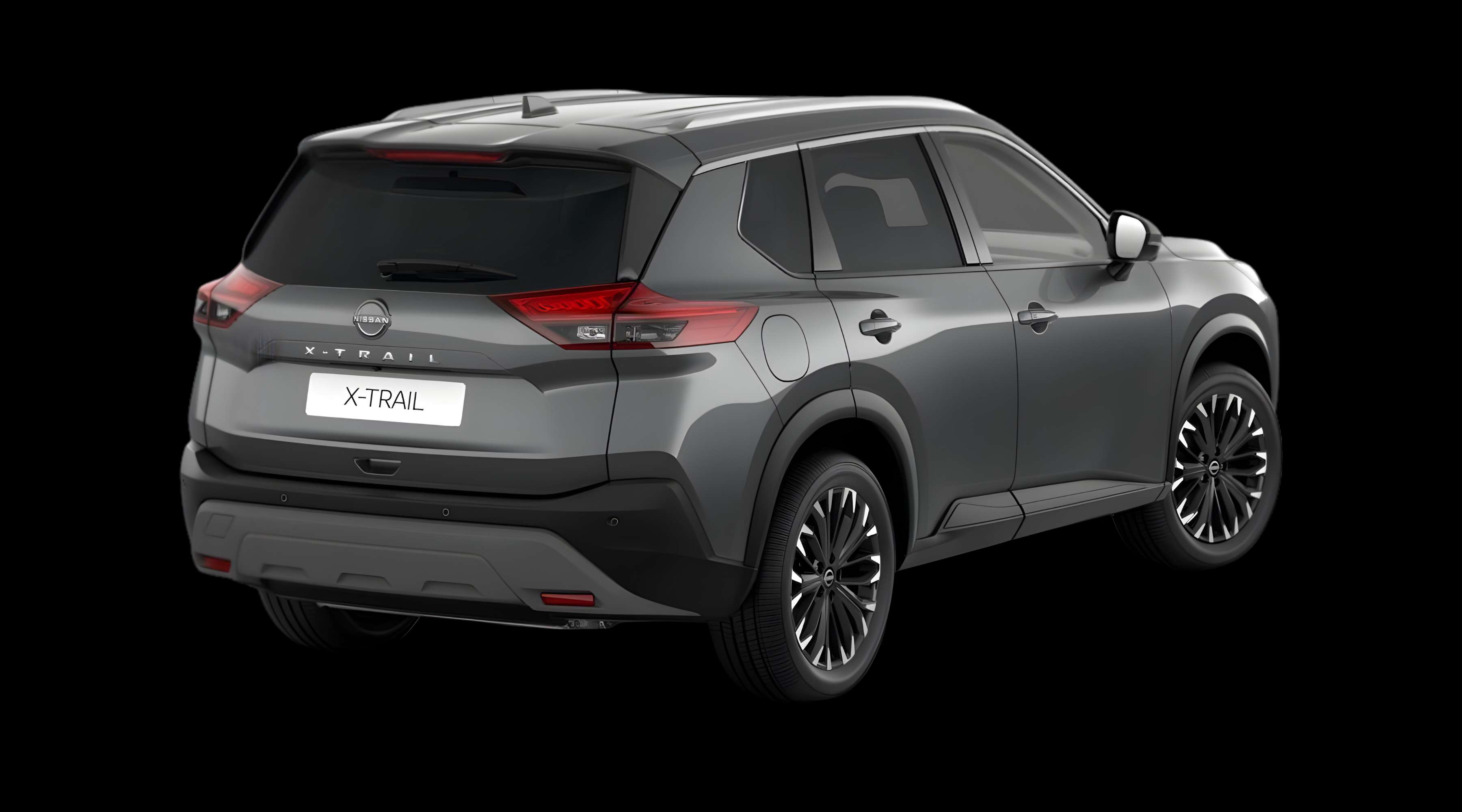 Schräge Heckansicht eines Nissan X-TRAIL, freigestellt