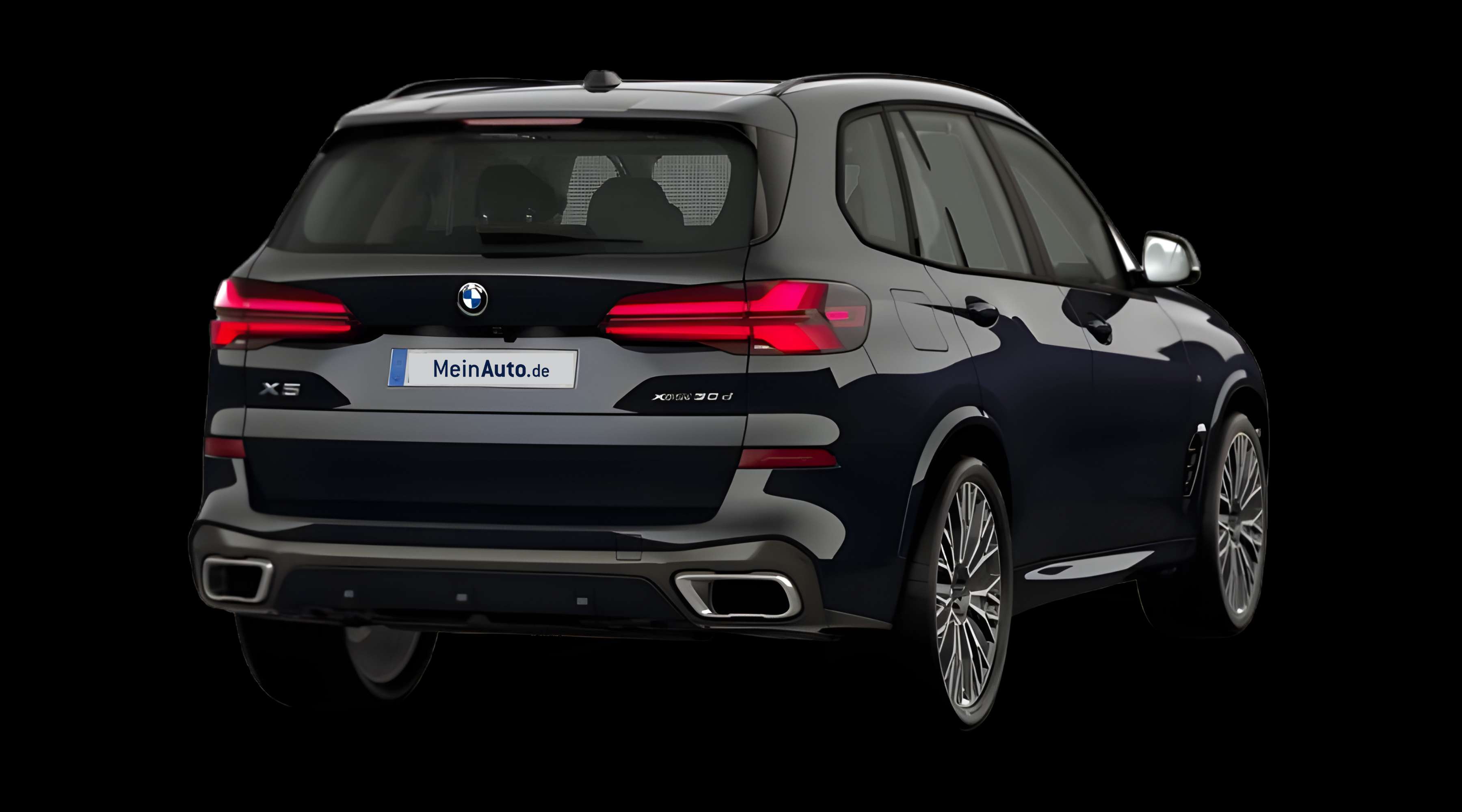 Schräge Heckansicht eines BMW X5, freigestellt