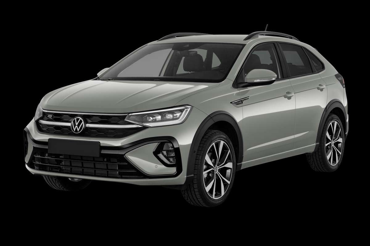 Schräge Frontansicht eines Volkswagen Taigo, freigestellt