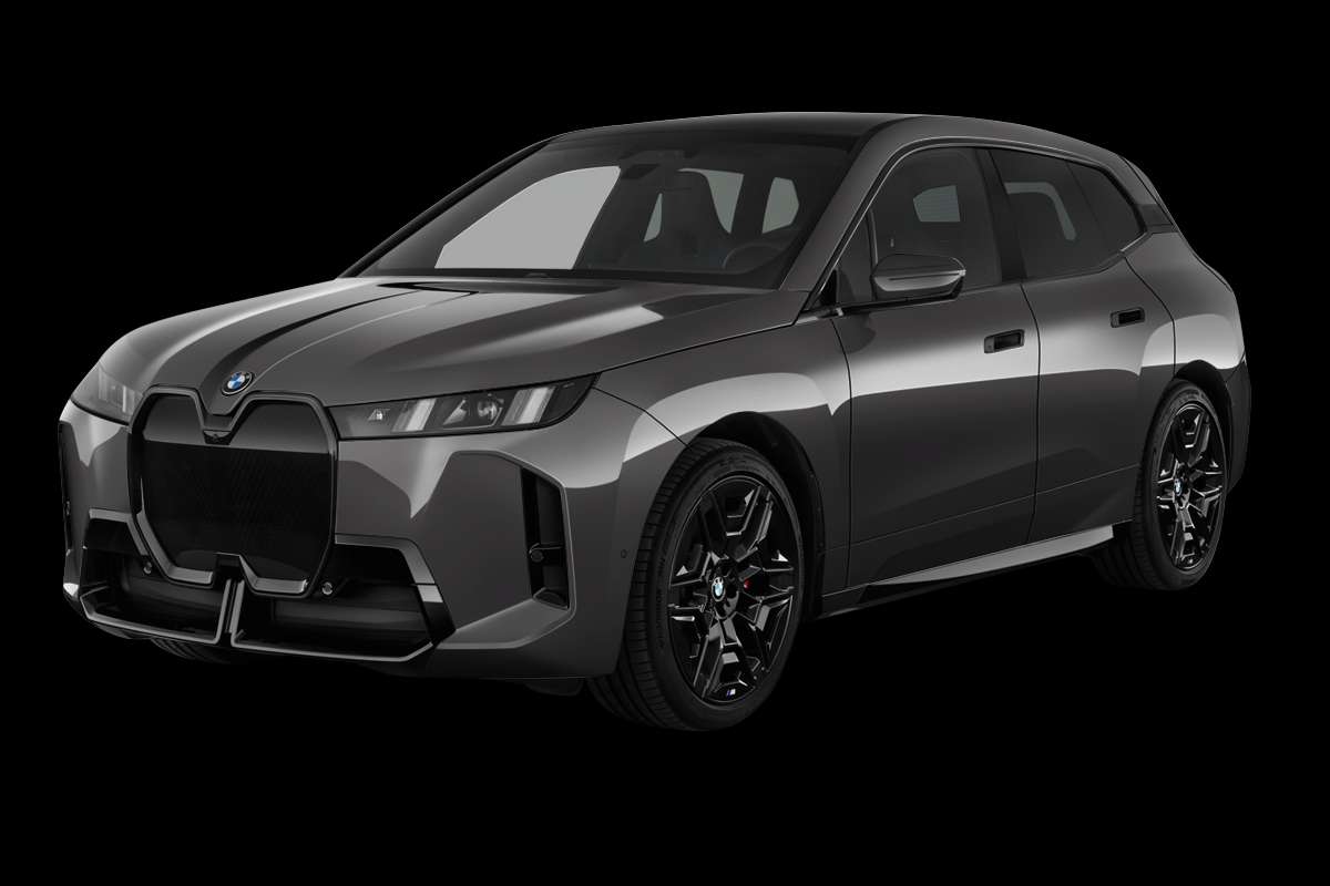 Schräge Frontansicht eines BMW iX, freigestellt