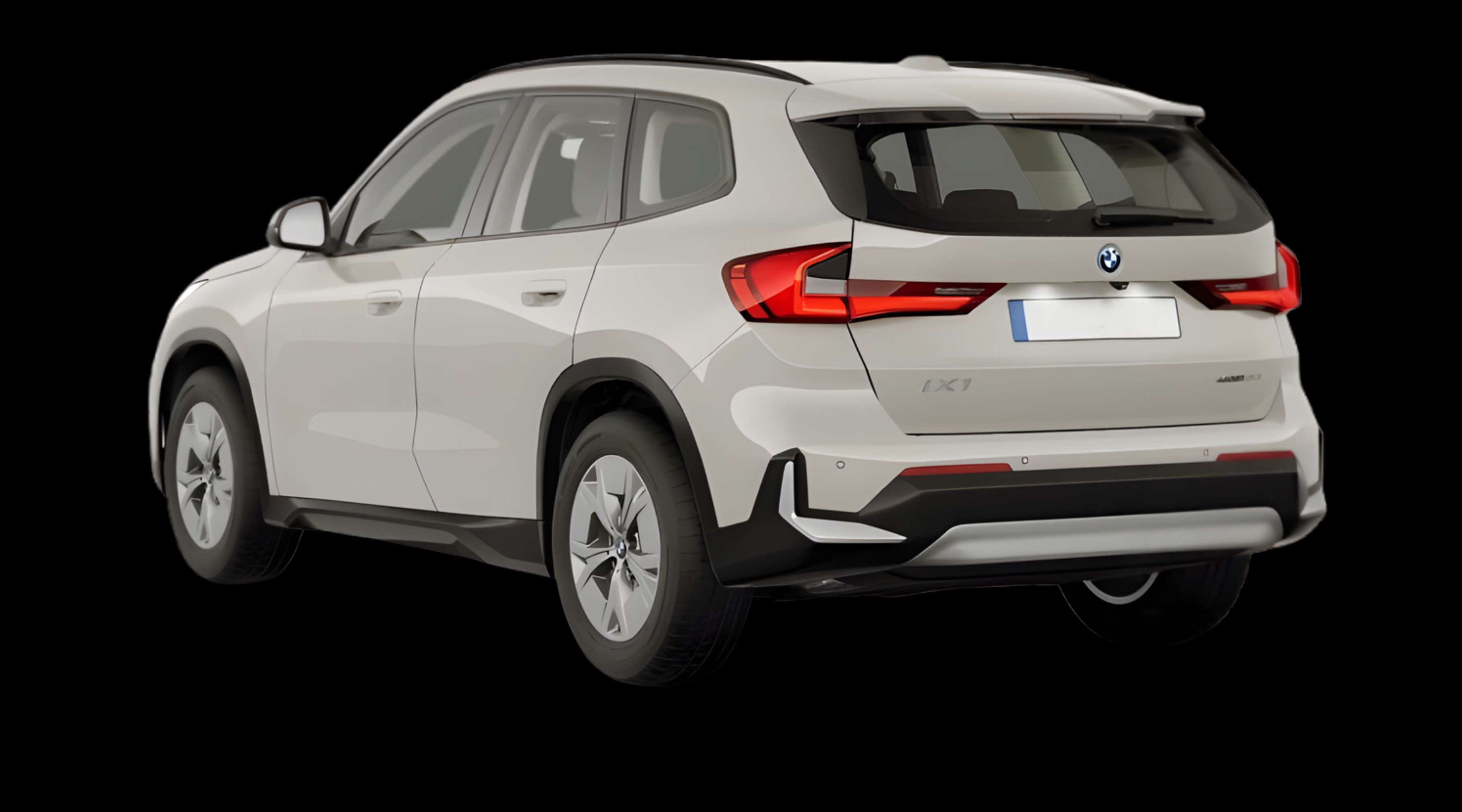 Schräge Heckansicht eines BMW iX1, freigestellt