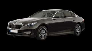 Schräge Frontansicht auf einen BMW 5er-Reihe , freigestellt