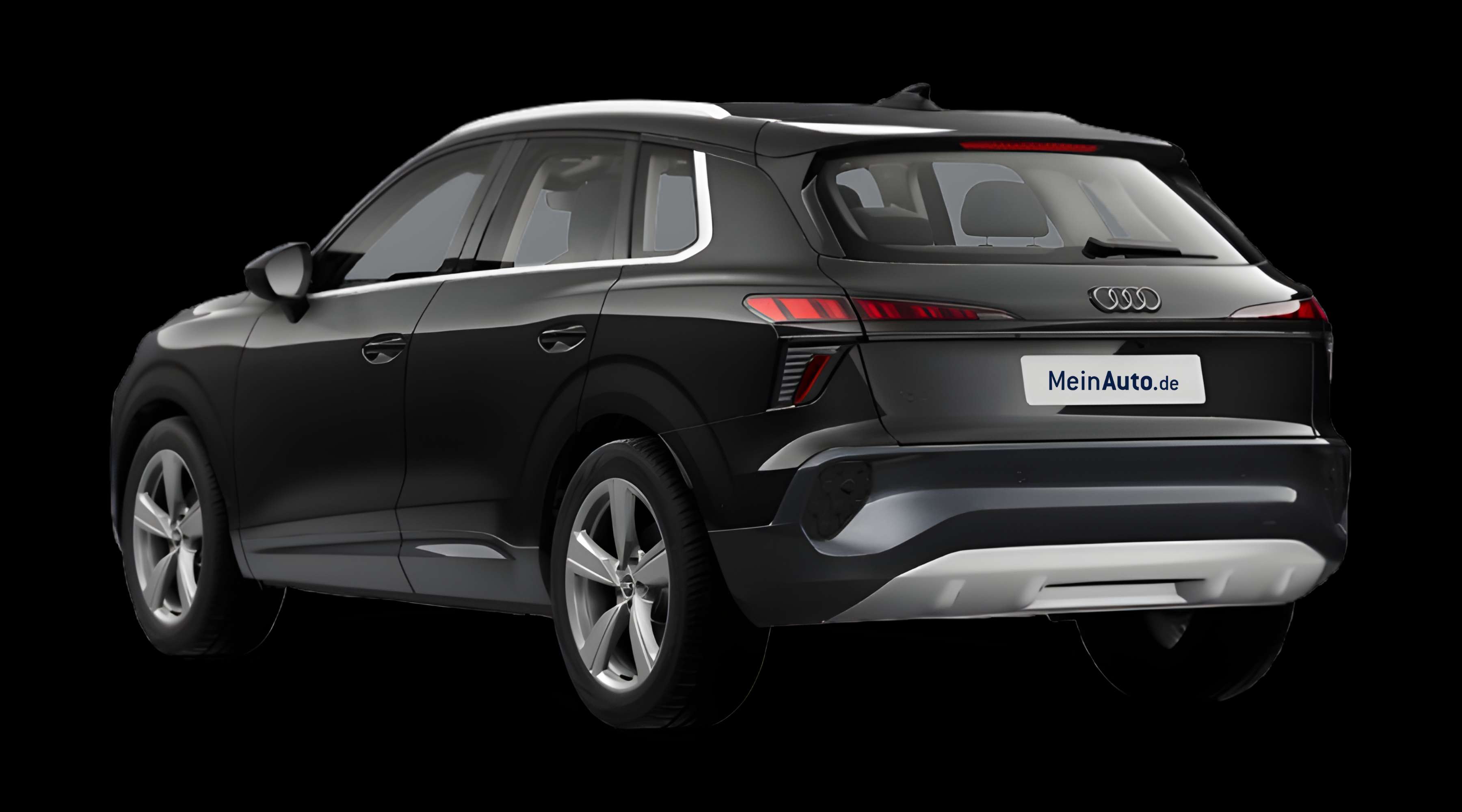 Schräge Heckansicht eines Audi Q3, freigestellt