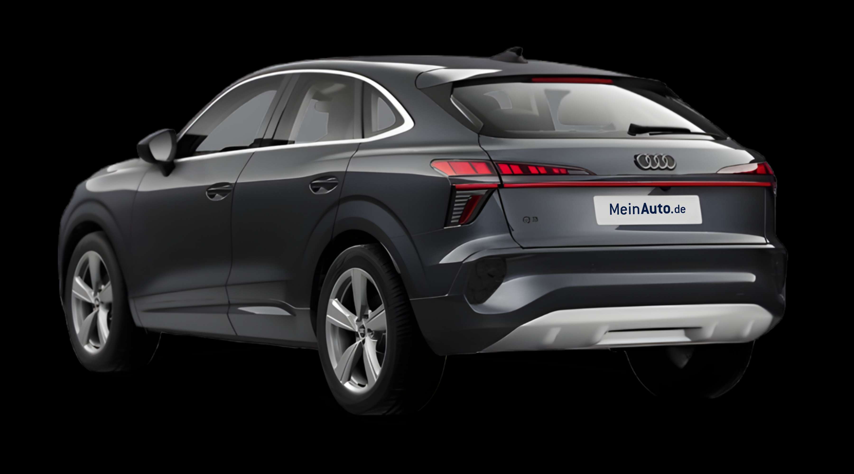 Schräge Heckansicht eines Audi Q3 Sportback, freigestellt