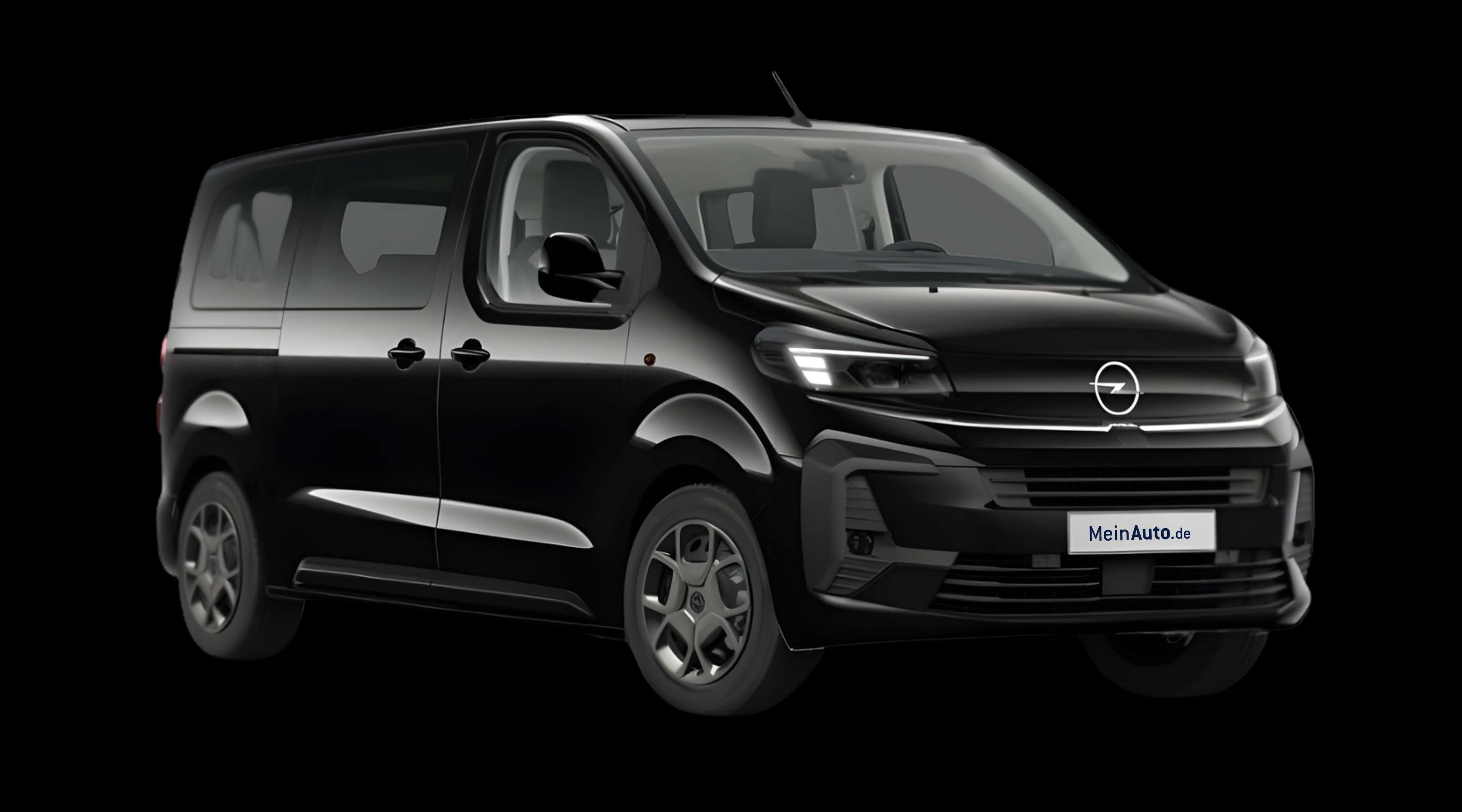 Schräge Frontansicht eines Opel Zafira, freigestellt