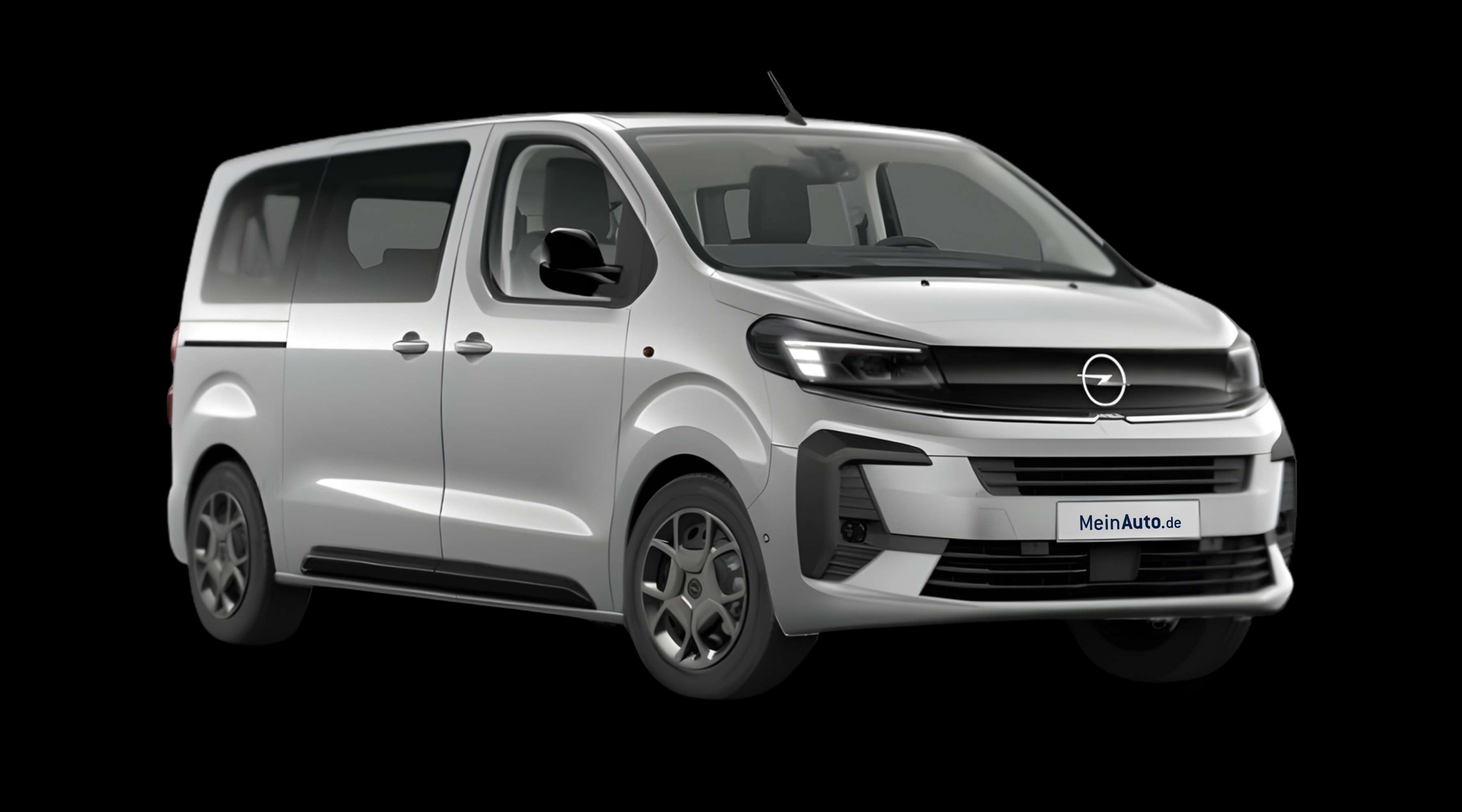 Schräge Frontansicht eines Opel Zafira, freigestellt