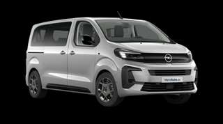 Schräge Frontansicht auf einen Opel Zafira Edition, freigestellt
