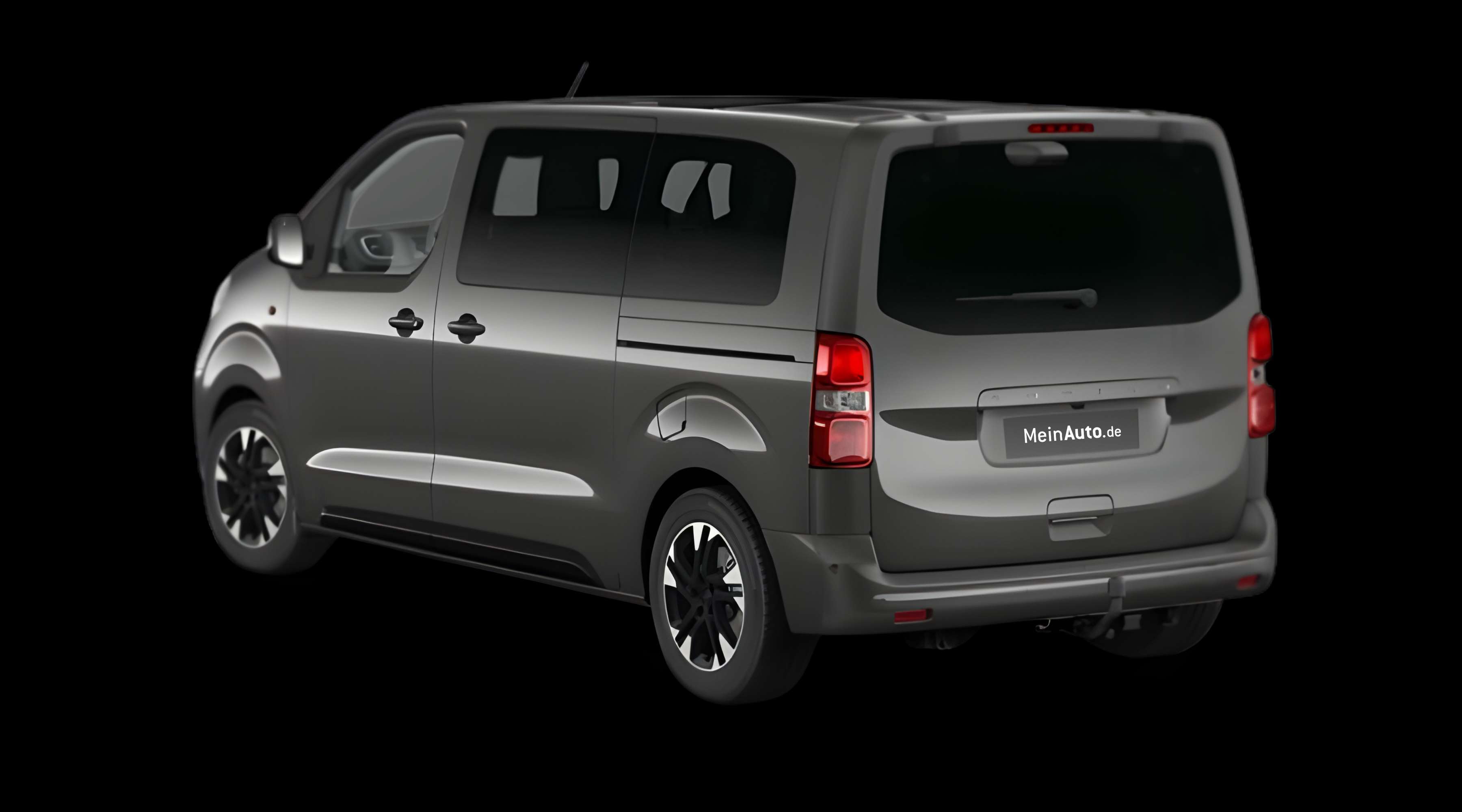 Schräge Heckansicht eines Opel Zafira, freigestellt