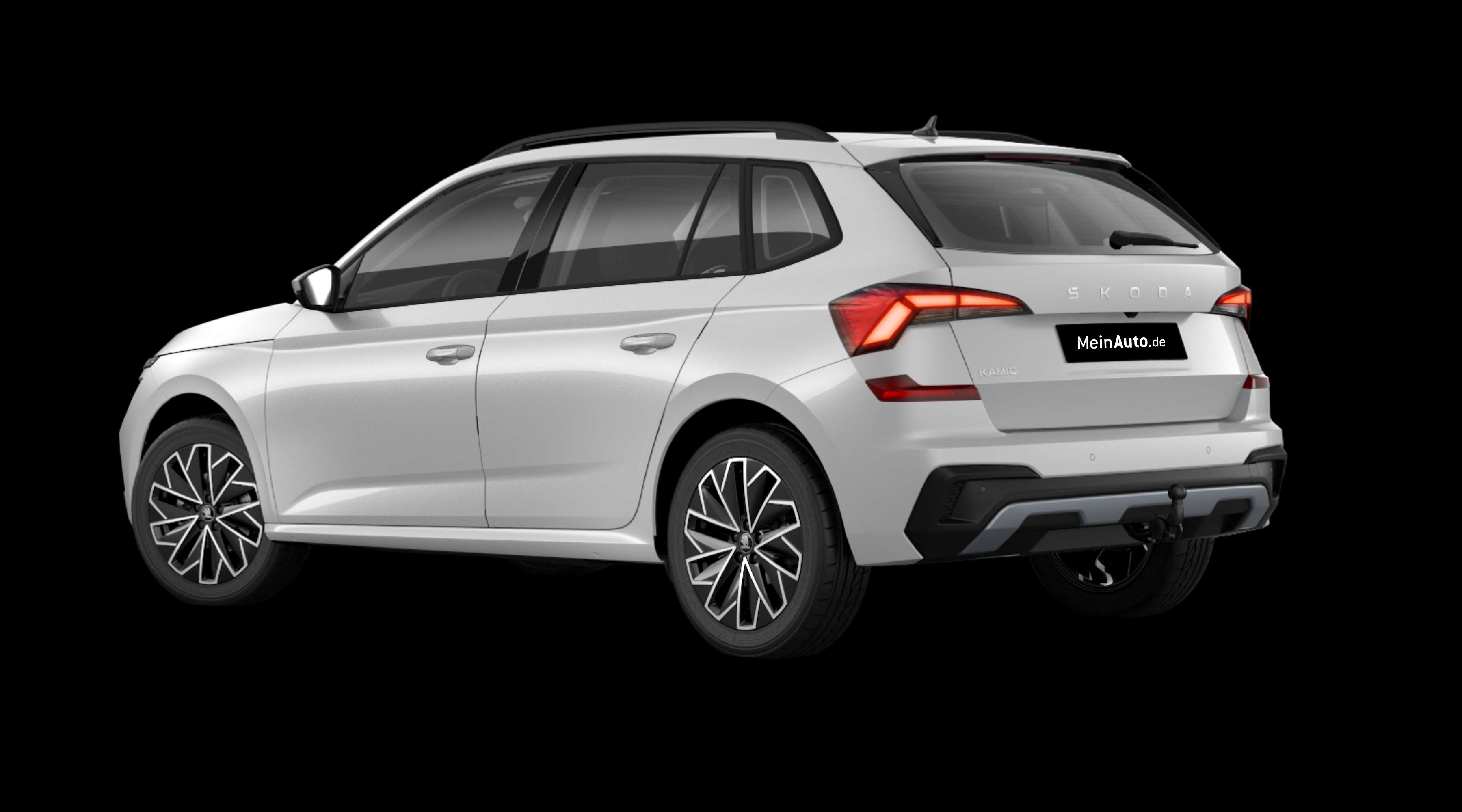 Schräge Heckansicht eines Skoda Kamiq, freigestellt