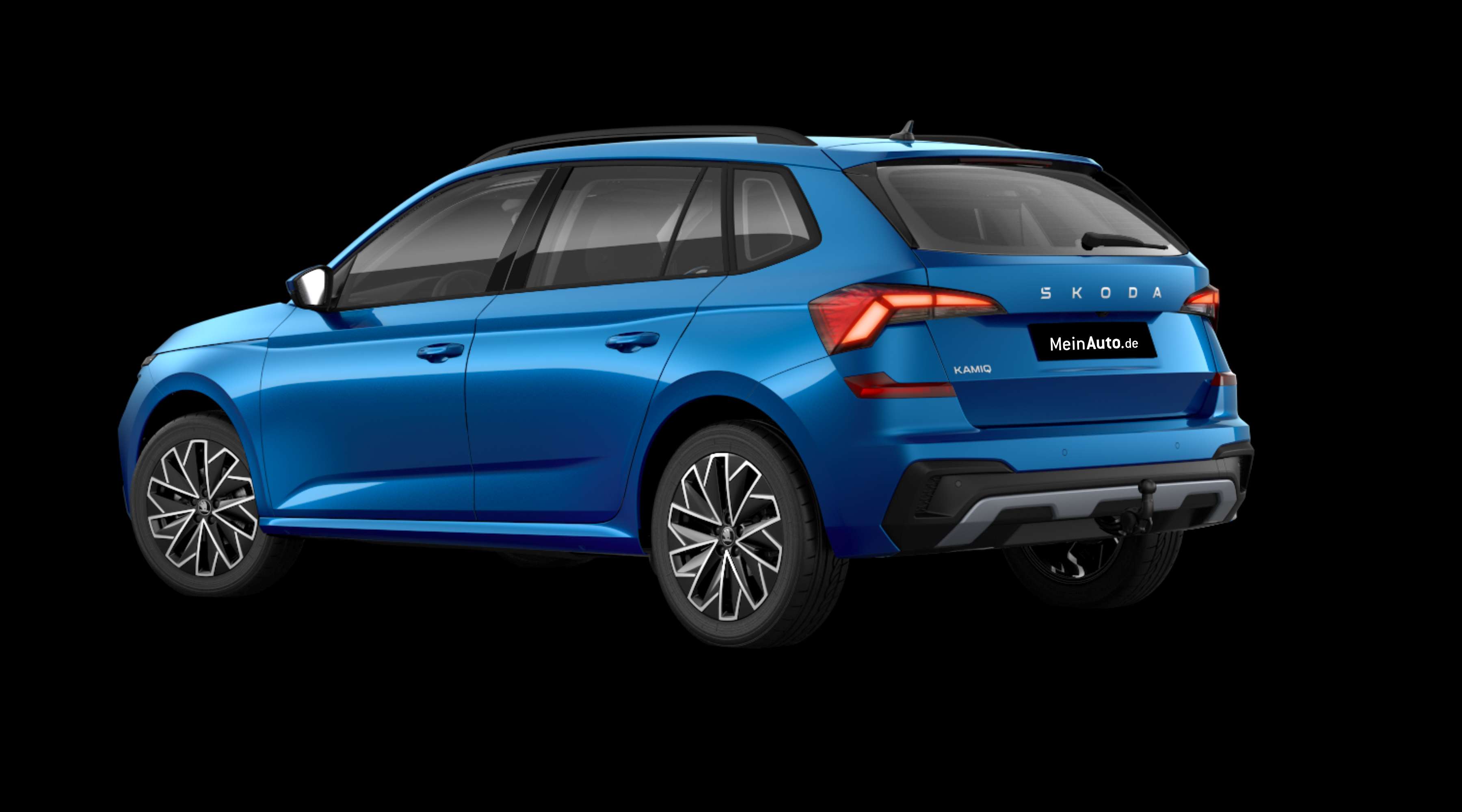 Schräge Heckansicht eines Skoda Kamiq, freigestellt