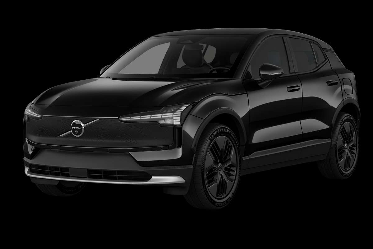 Schräge Frontansicht eines Volvo EX30 Cross Country, freigestellt